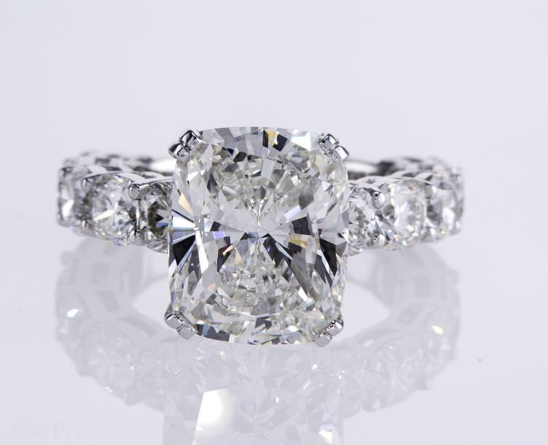 No image available for this item.